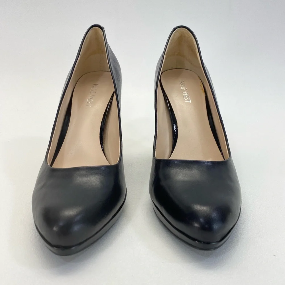 Classic Black Pumps Heels Leather + Patent Leather Heel Preppy Evening Office 10